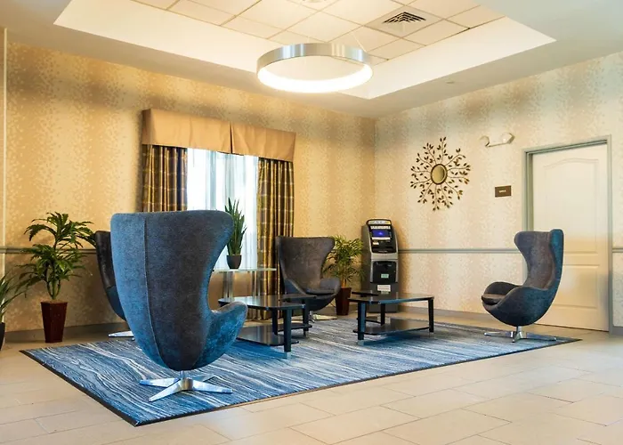Comfort Inn & Suites Plainville-Foxboro